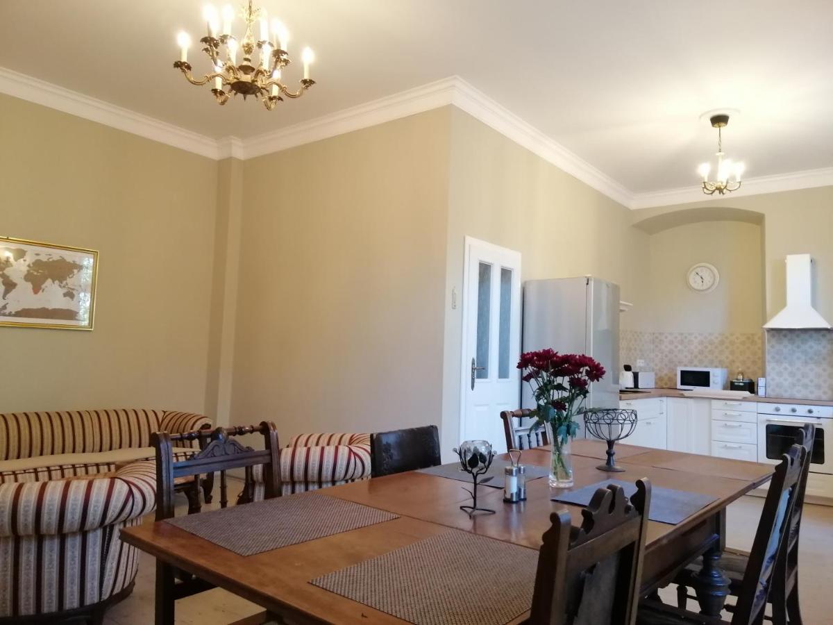 Apartman Fara Vcelakov Екстер'єр фото