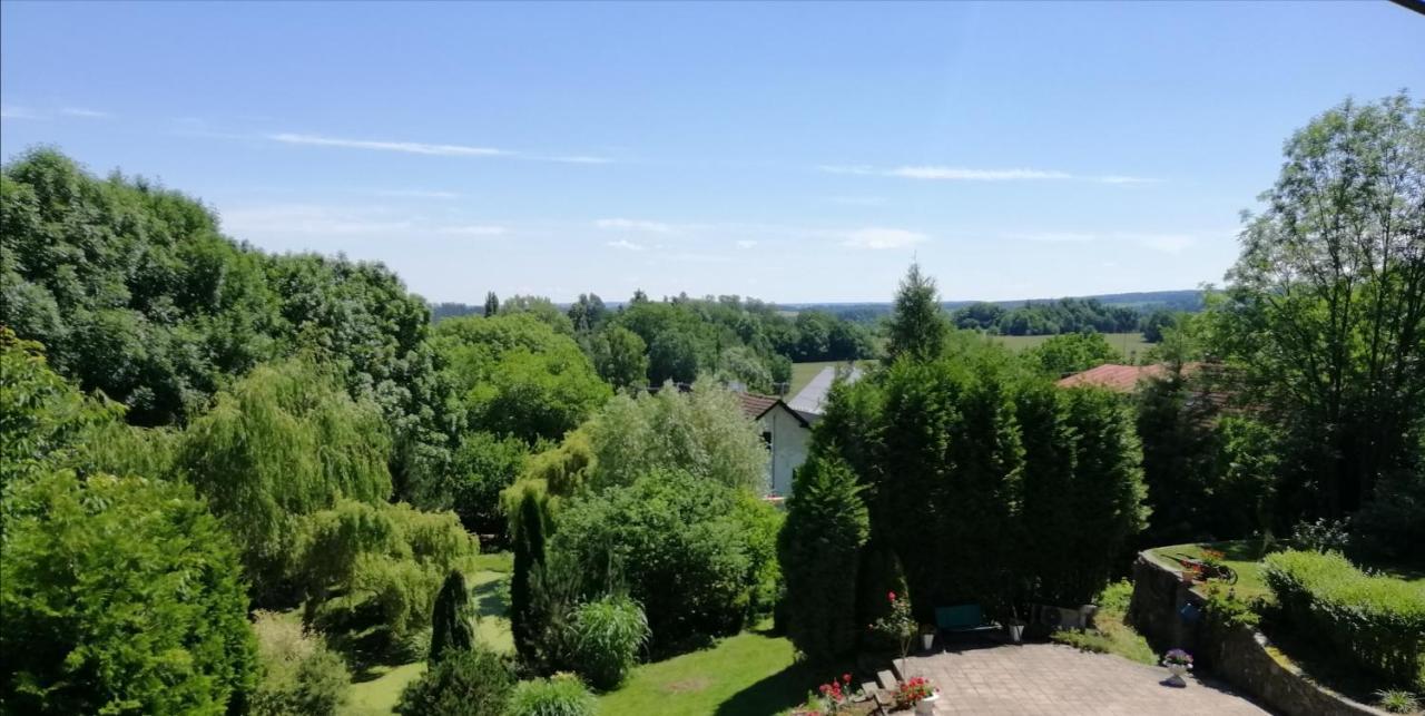 Apartman Fara Vcelakov Екстер'єр фото